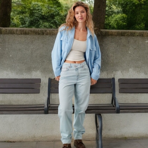 American Eagle Oversized Fleece & Love Shackleton Soft Light Blue size Large - Picture 1 of 7